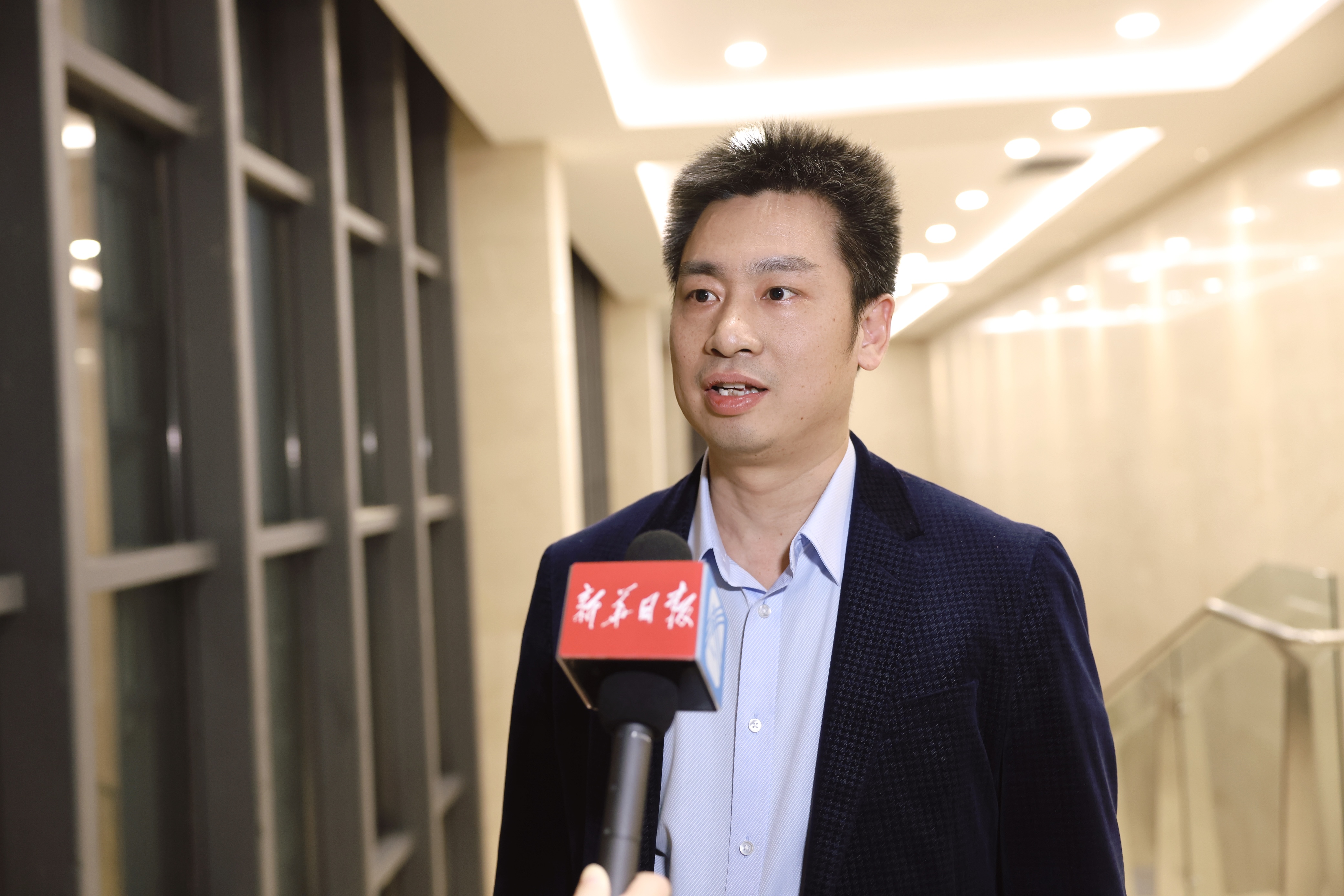 凯发k8官网党委宣传部部长陈建华 凯发k8官网党委宣传部部长陈建华